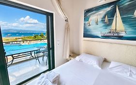 Umbrella Beach Apartments